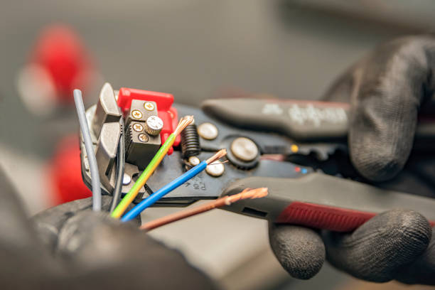 Best Electrical Outlet Repair  in Weimar, TX